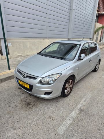 יונדאי i30