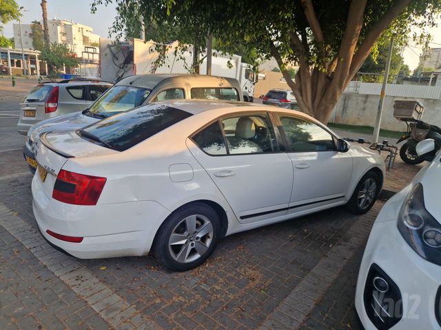 סקודה אוקטביה