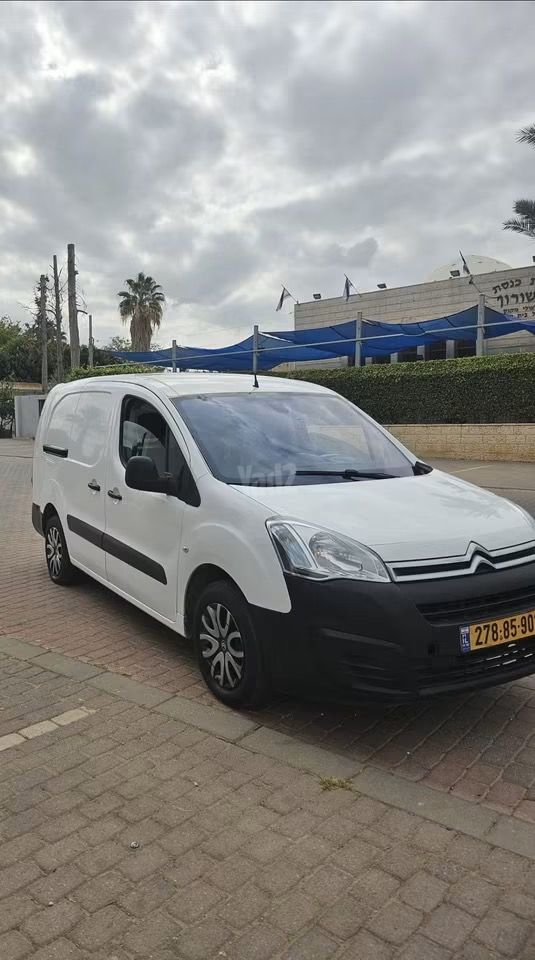 מודעת רכב סיטרואן ברלינגו