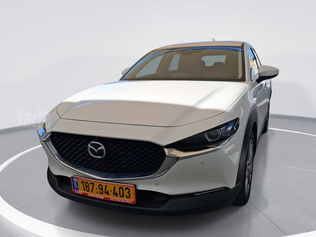 מודעת רכב מאזדה CX-30