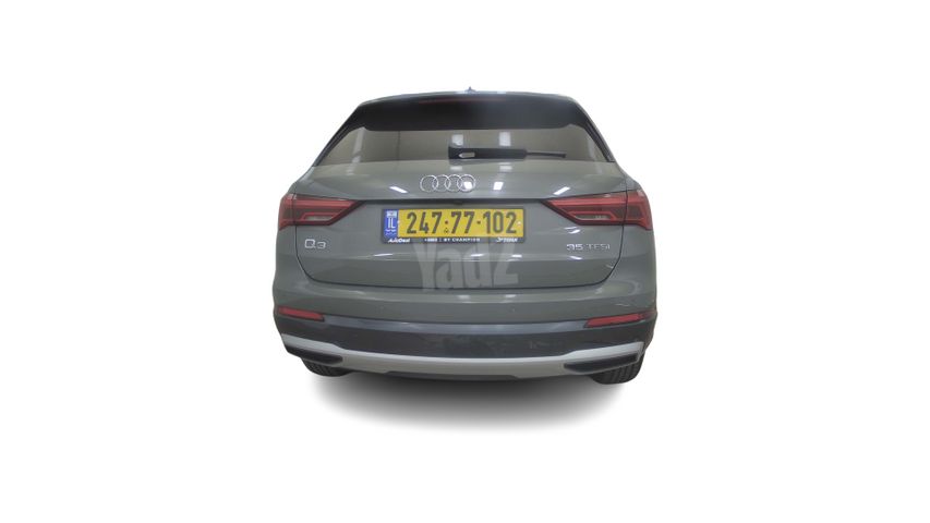 אאודי Q3