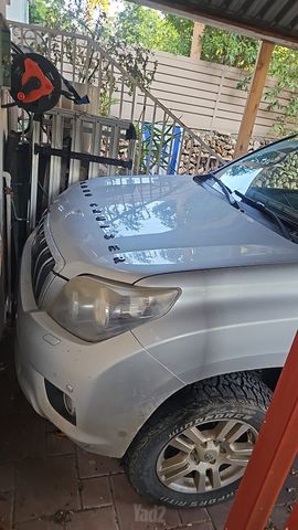טויוטה לנד קרוזר