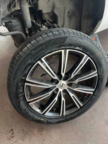 וולוו XC60