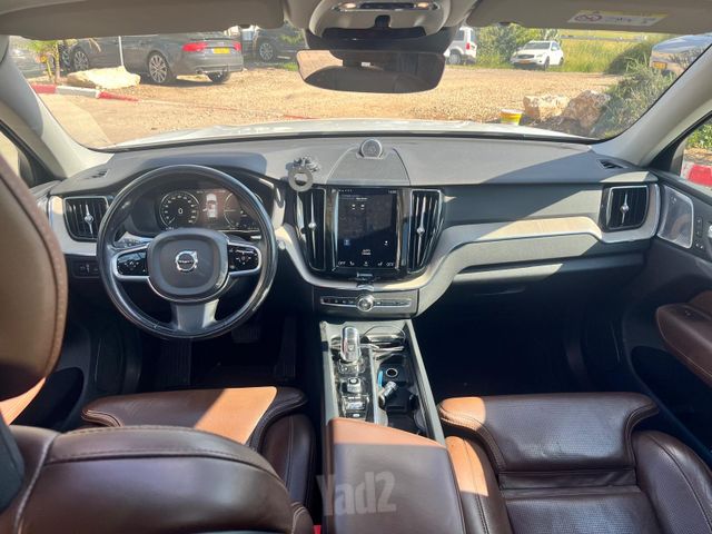 וולוו XC60