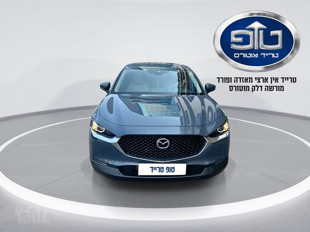 מודעת רכב מאזדה CX-30 2