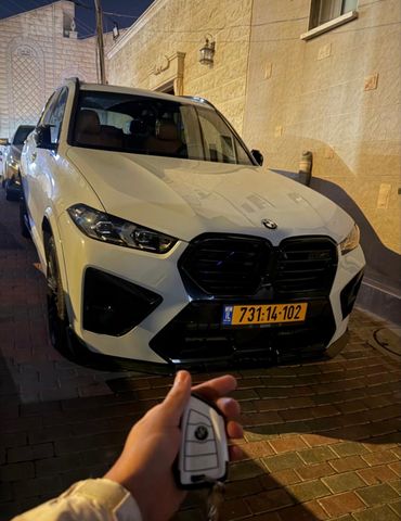 ב מ וו X5