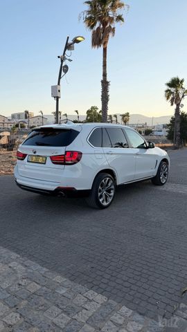 ב מ וו X5
