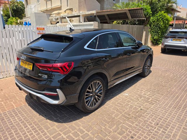 אאודי Q3