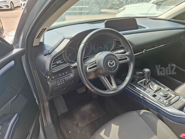 מאזדה CX-30
