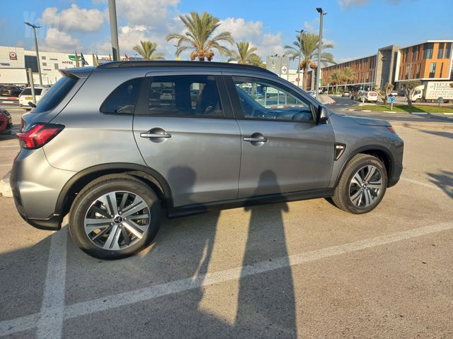 מודעת רכב מיצובישי ASX