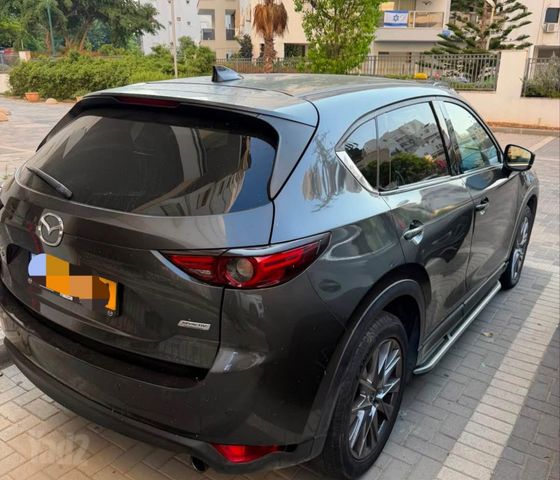 מודעת רכב מאזדה CX-5