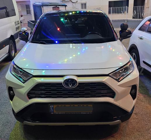טויוטה RAV4