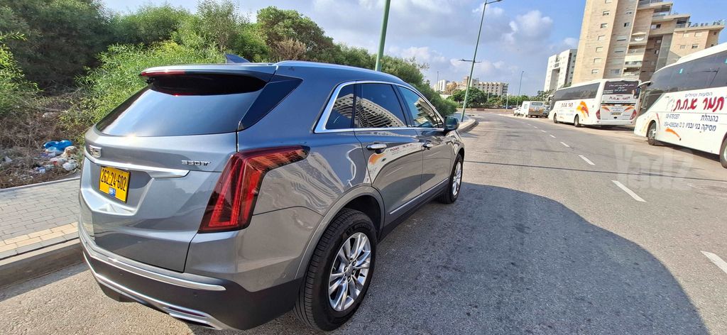 קאדילק XT5