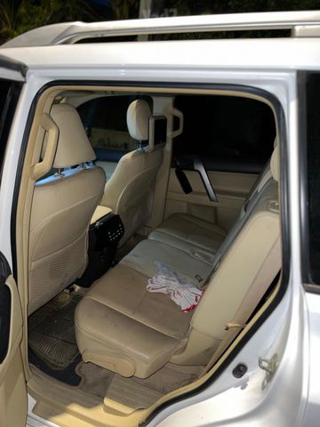 לנד קרוזר Luxury אוט׳ ג'יפ שטח קשוח 7 מק 5 דל 2.8 (177 כ״ס) [2015-2018]