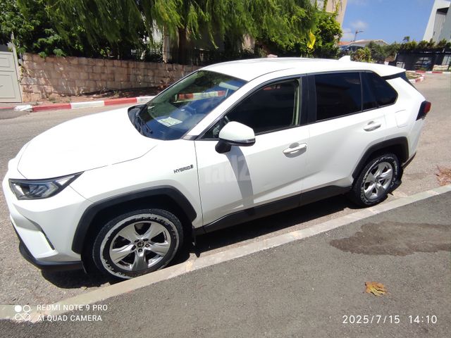 טויוטה RAV4