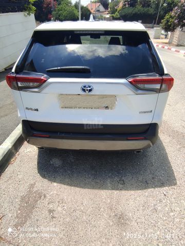 טויוטה RAV4