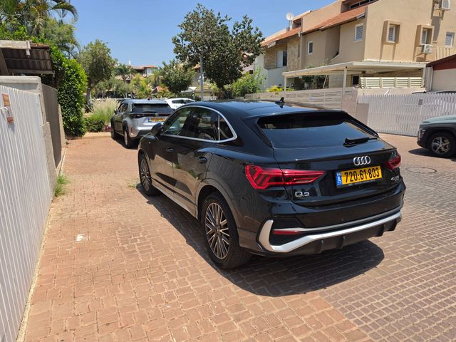 אאודי Q3