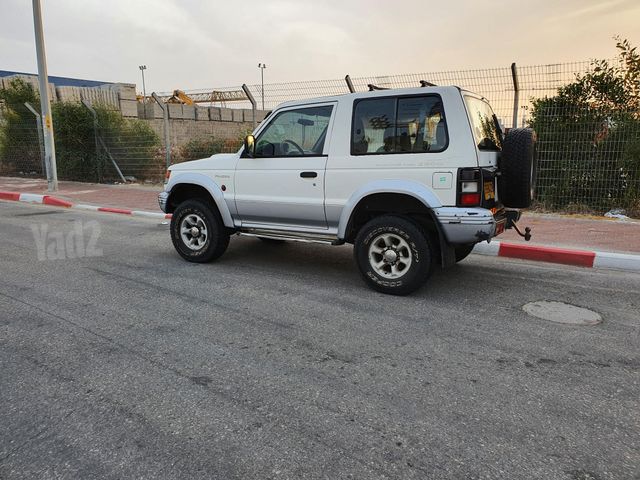 מיצובישי פג'רו