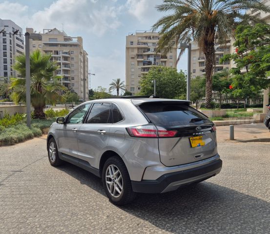 מודעת רכב פורד אדג' 1