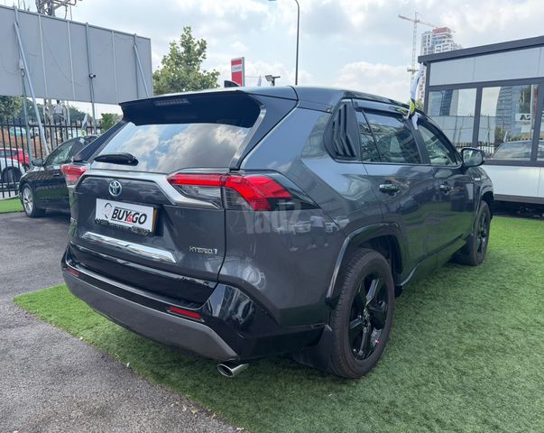 טויוטה RAV4