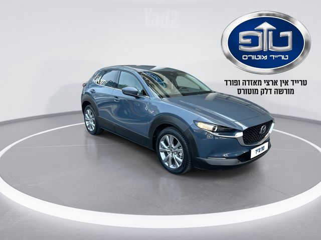 מודעת רכב מאזדה CX-30