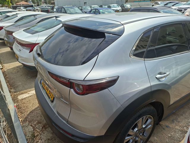מאזדה CX-30