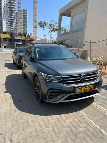 פולקסווגן טיגואן אולספייס