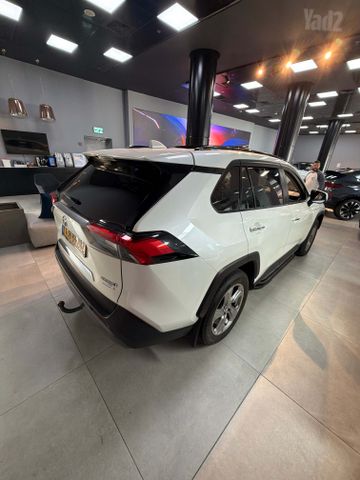 טויוטה RAV4