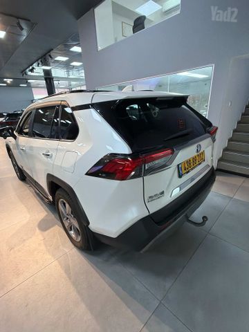 טויוטה RAV4