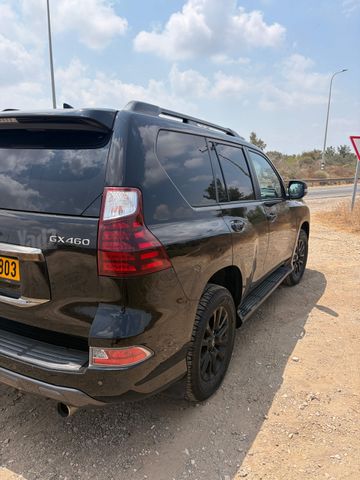 טויוטה לנד קרוזר