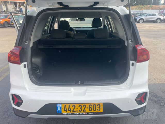 קיה נירו פלוס