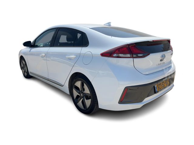 יונדאי איוניק