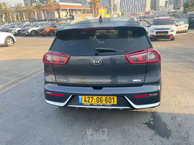 קיה נירו
