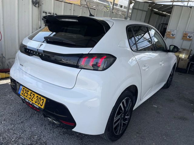 פיג'ו 208