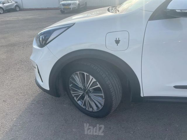 קיה נירו פלוס