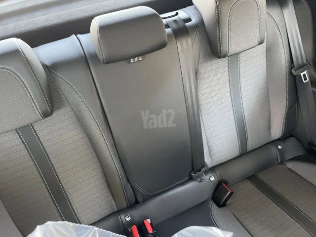 פיג'ו 208