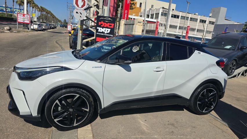 טויוטה C-HR