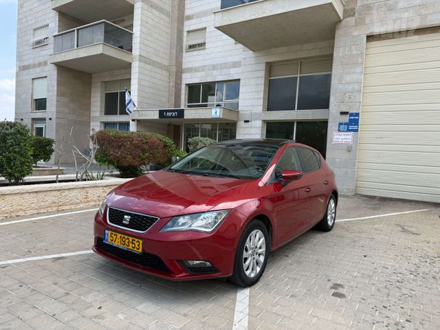 מודעת רכב סיאט לאון