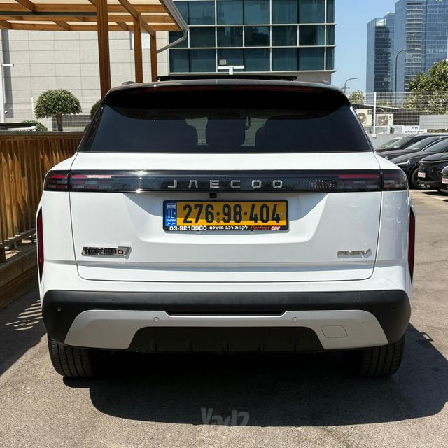 ג'אקו J7