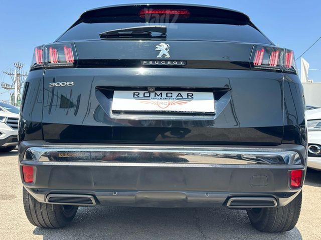 פיג'ו 3008
