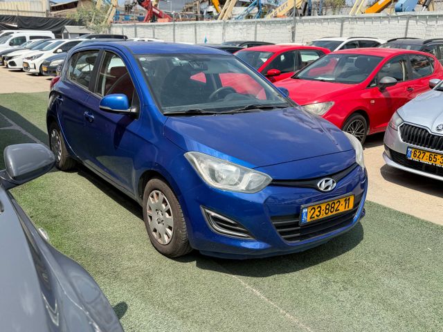 יונדאי i20