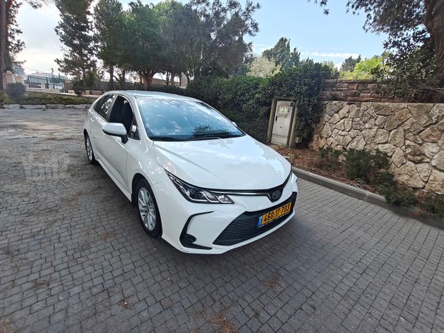 טויוטה קורולה