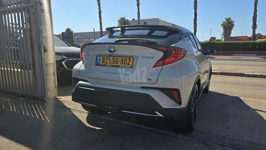 טויוטה C-HR