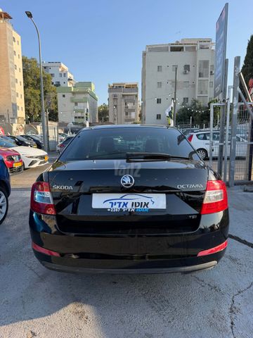 סקודה אוקטביה
