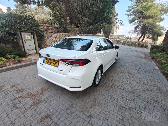 טויוטה קורולה