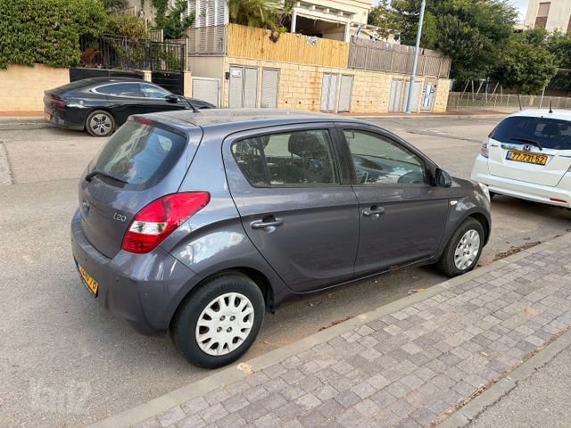 יונדאי i20