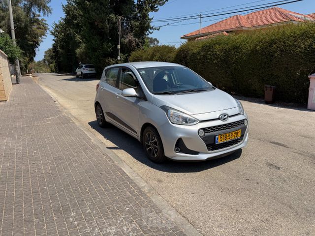 יונדאי i10