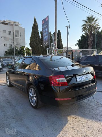 סקודה אוקטביה