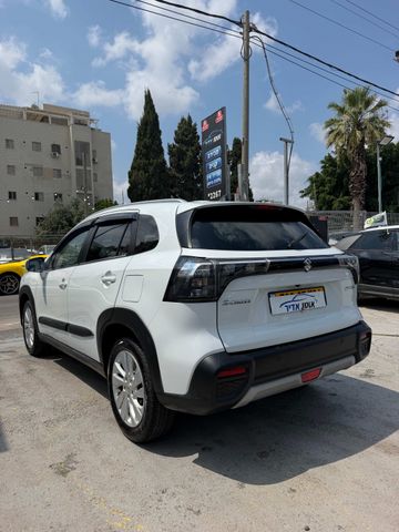 סוזוקי S-Cross