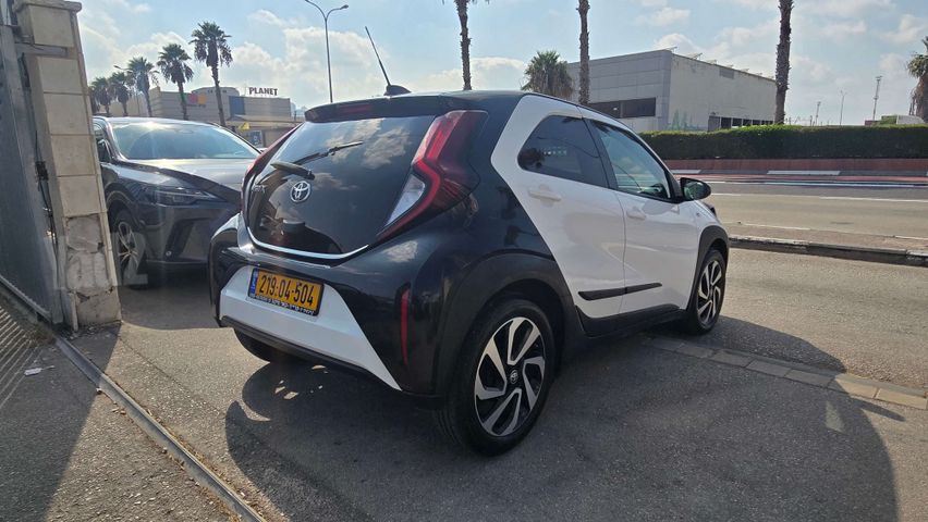 מודעת רכב טויוטה אייגו X